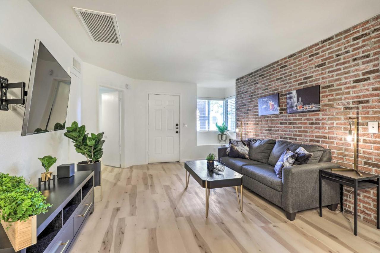 Renovated Chandler Townhome Walk To Downtown Экстерьер фото