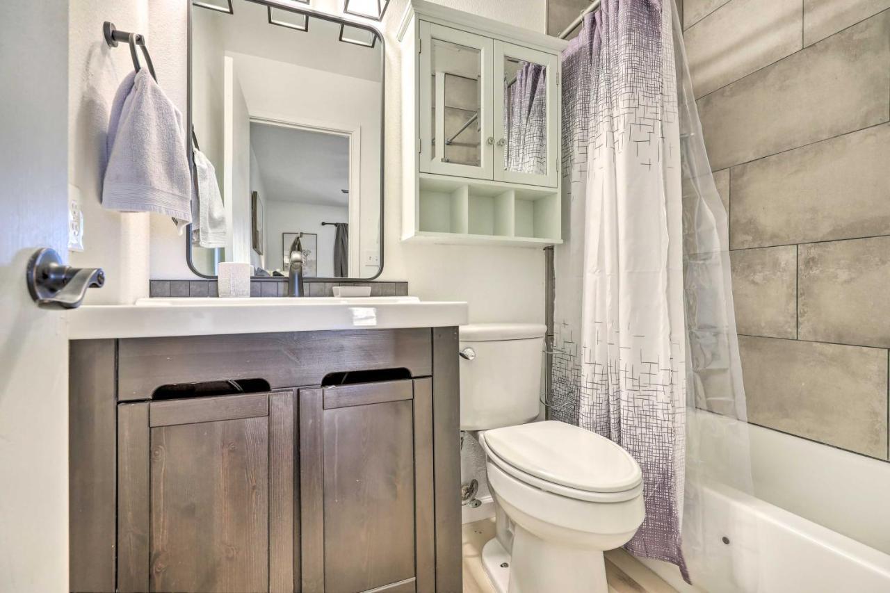 Renovated Chandler Townhome Walk To Downtown Экстерьер фото